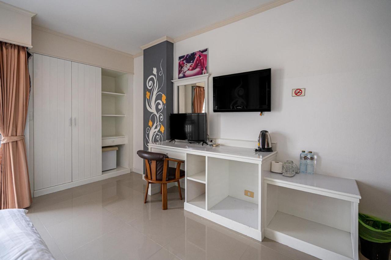 Santi White House Patong 호텔 외부 사진